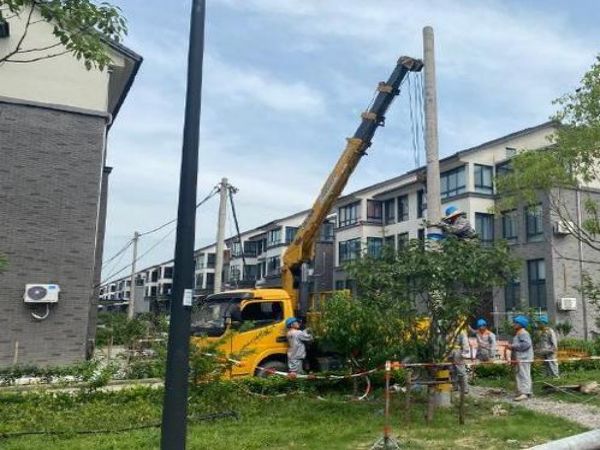建湖县吊车公司_吊车出租的日常行驶规则
